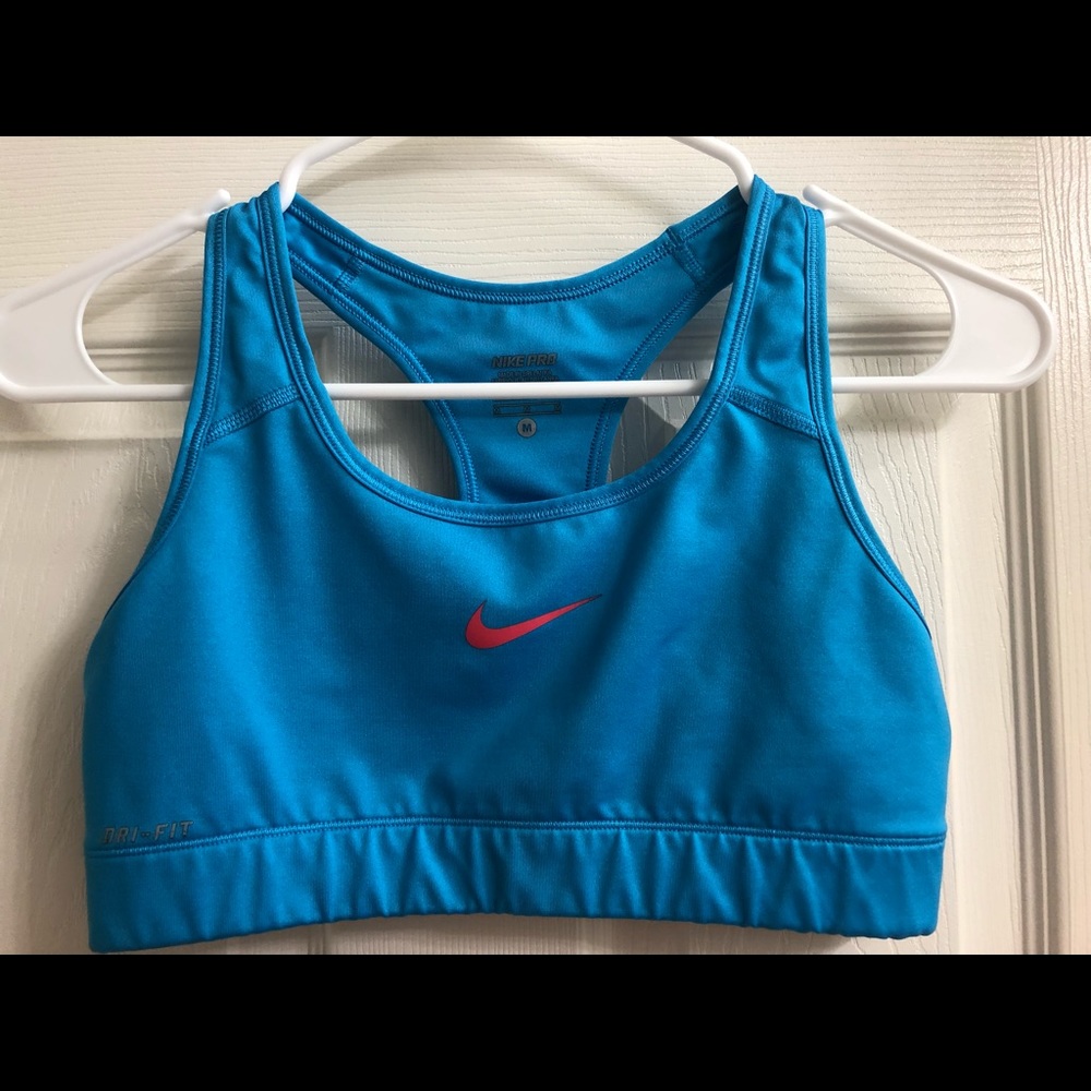 Nike sports bra